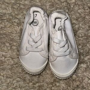 Wonder Nation Kids Size 7 White Sneakers.